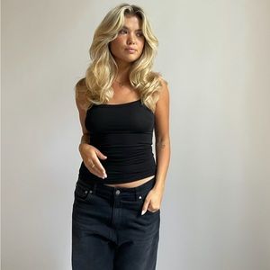 djerf avenue Daily Tank Top Black